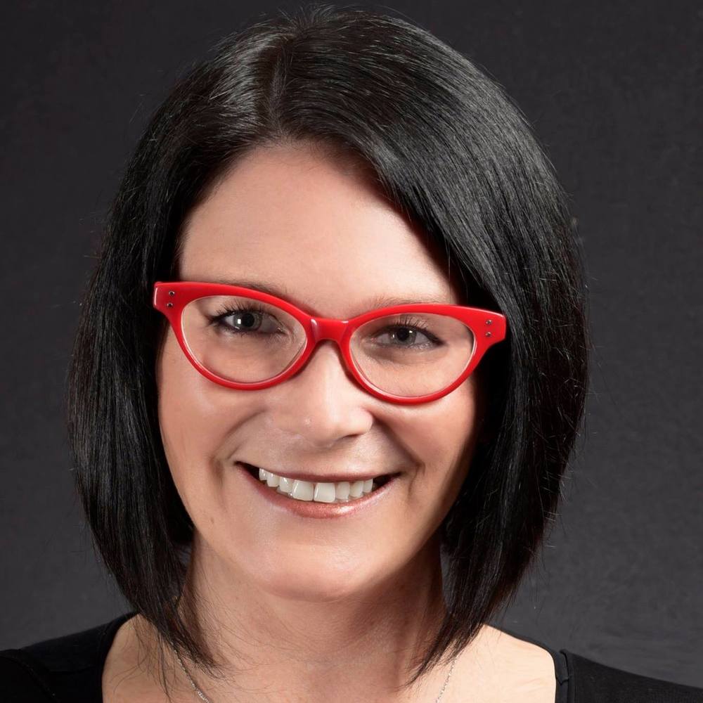 Meet your Posher, Carrie